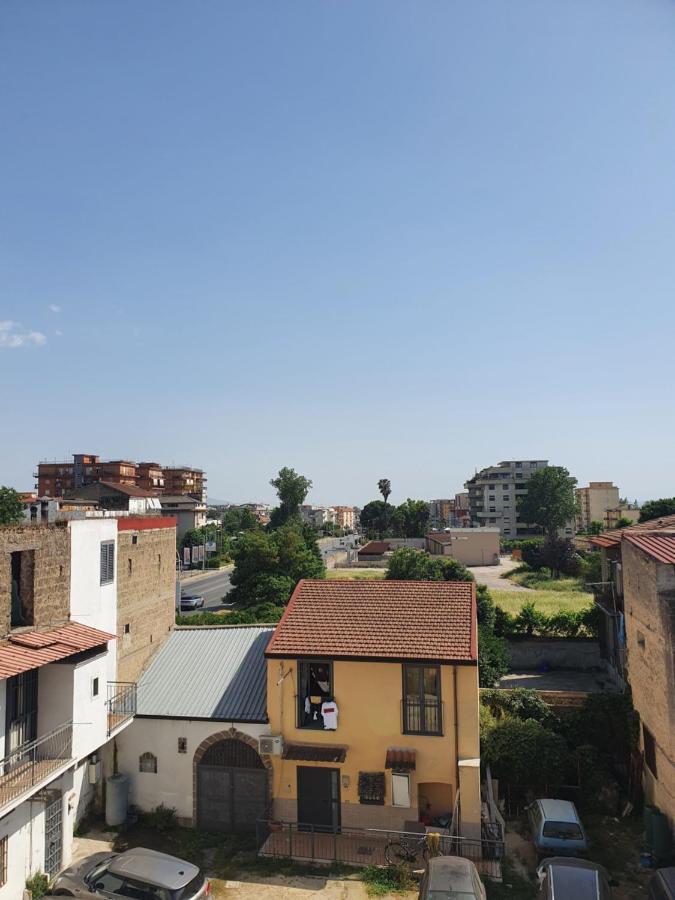 ホテル Royal Palace Gate San Nicola La Strada エクステリア 写真