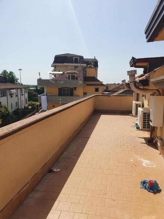 ホテル Royal Palace Gate San Nicola La Strada エクステリア 写真